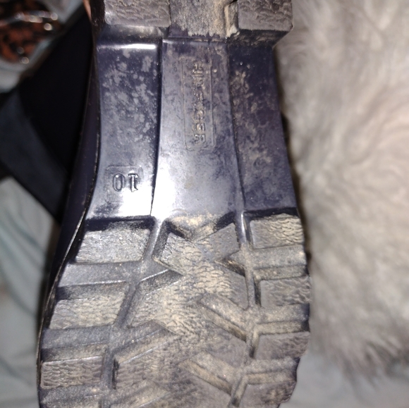 Tommy Hilfiger Winter Boots 🥾 - Picture 13 of 15
